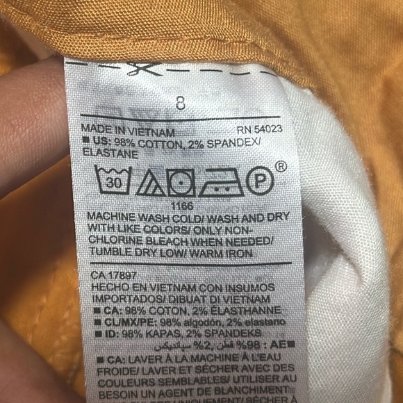 Old Navy Mid Rise Everyday Shorts with Pockets Size 8 Cotton Spandex Rust - Picture 6 of 6